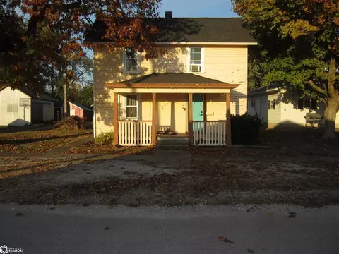111 N Andrew St, Mediapolis, IA 52637