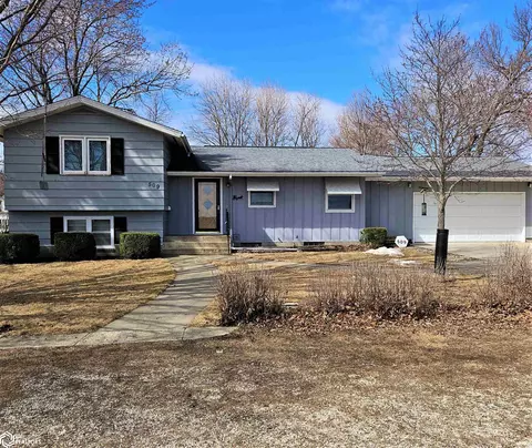 509 S Summit Ave, Bancroft, IA 50517