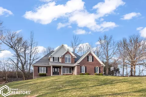 18 Country Club Dr, Bloomfield, IA 52537