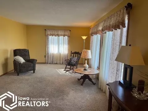 502 E Walnut St, Centerville, IA 52544 photo 18
