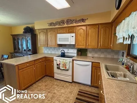502 E Walnut St, Centerville, IA 52544 photo 14