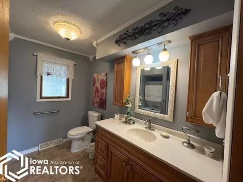 502 E Walnut St, Centerville, IA 52544 photo 27