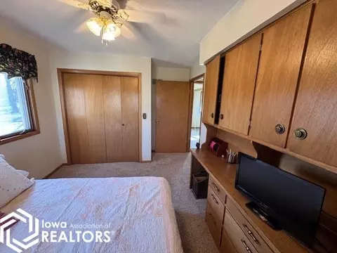 502 E Walnut St, Centerville, IA 52544 photo 26