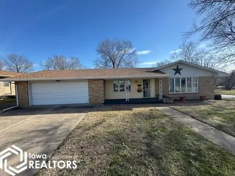 502 E Walnut St, Centerville, IA 52544