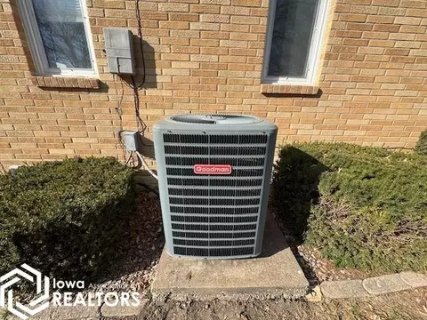 502 E Walnut St, Centerville, IA 52544 photo 7