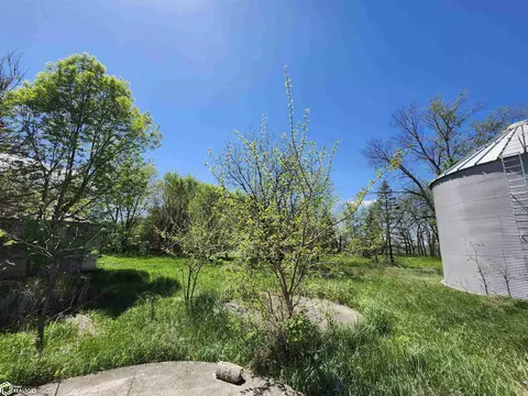 Exterior - 49700 20th Ave, Rake, IA 50465 photo 17 of 18