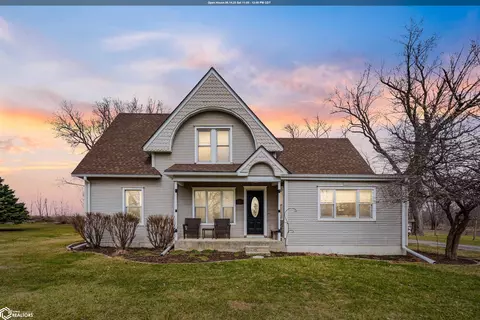 321 W Maple St, Roland, IA 50236