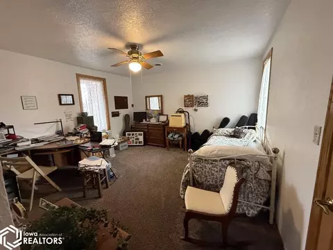 Bedroom - 403 E Maple St, Centerville, IA 52544 photo 6 of 6