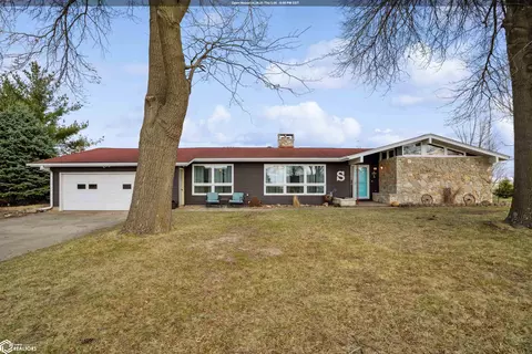 609 E Cleveland St, New London, IA 52645