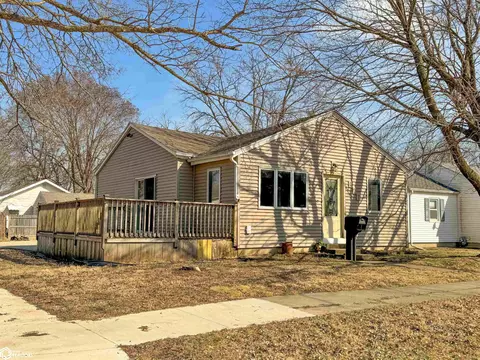 427 1st St NE, Hampton, IA 50441 photo 1