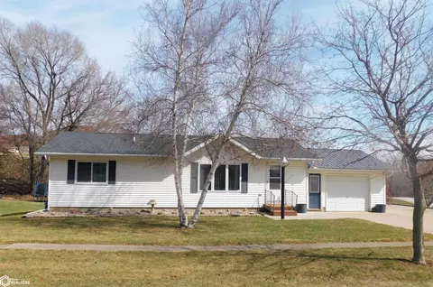 602 Valley Dr, Denison, IA 51442