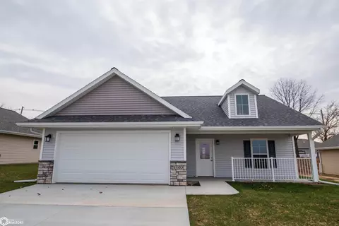 1103 E Southridge Rd, Marshalltown, IA 50158