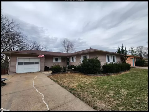 902 Plum St, Atlantic, IA 50022
