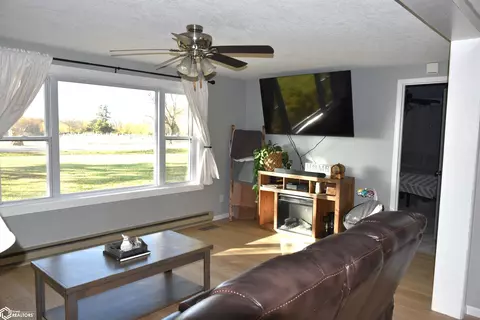 Living - 13232 524th, Centerville, IA 52544 photo 2 of 2