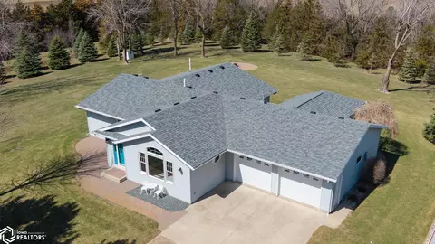 21563 220th St, Carroll, IA 51401