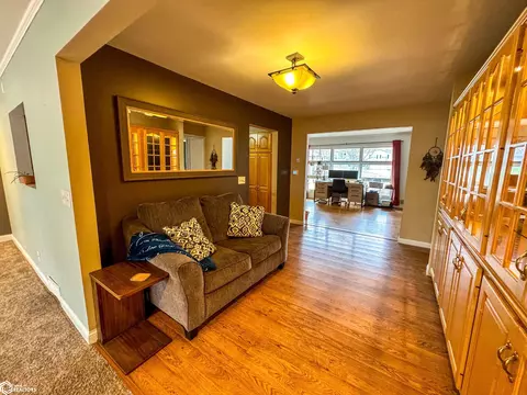 909 3rd Ave SE, Hampton, IA 50441 photo 12