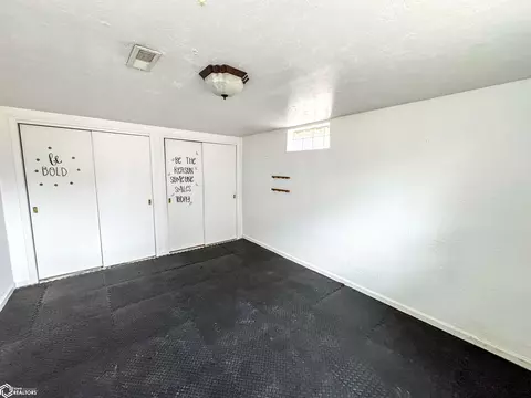909 3rd Ave SE, Hampton, IA 50441 photo 26