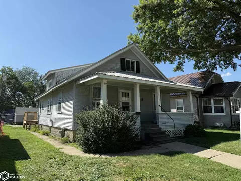 1821 Summer St, Burlington, IA 52601