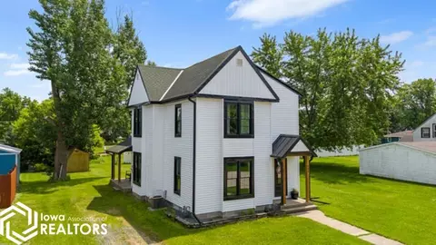 605 S Mill St, Lake Mills, IA 50450