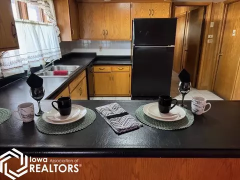 511 S 12th St, Centerville, IA 52544 photo 5