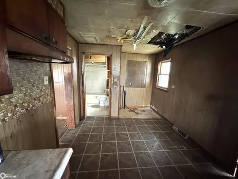 503 E Pleasant, Cincinnati, IA 52549 photo 4
