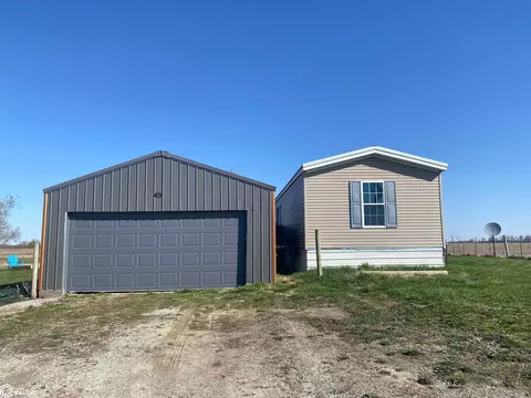 30807 190th St, Bonaparte, IA 52620 photo 2