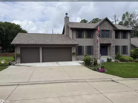 15345 Bayside Ct, Clear Lake, IA 50428