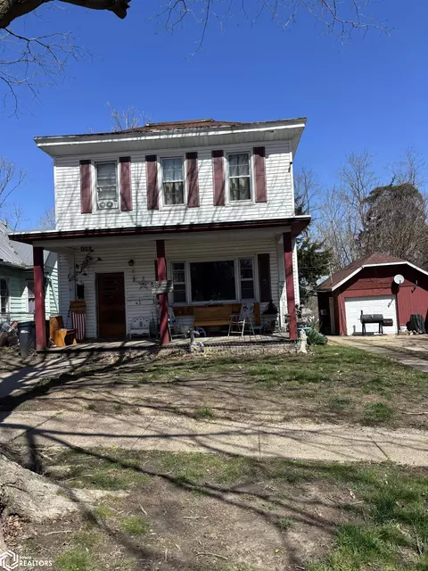 1318 Jefferson St, Burlington, IA 52601
