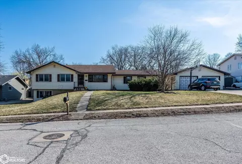 1613 Farnam St, Harlan, IA 51537