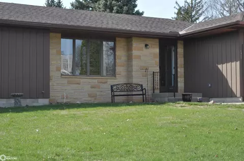 1419 Olive St, Carroll, IA 51401 photo 4