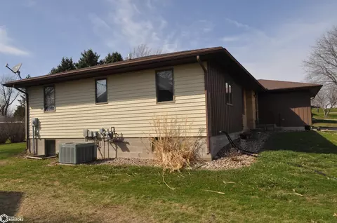 1419 Olive St, Carroll, IA 51401 photo 11