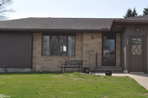 1419 Olive St, Carroll, IA 51401 photo 2
