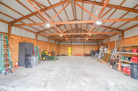 524 N Front St, Montezuma, IA 50171 photo 4