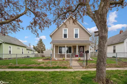 247 Sweeny Ave, Burlington, IA 52601