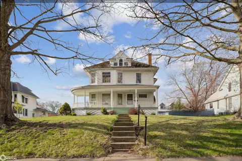402 E Monroe St, Mount Pleasant, IA 52641