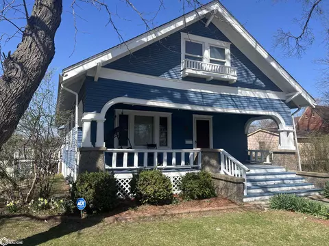 903 E Burlington Ave, Fairfield, IA 52556
