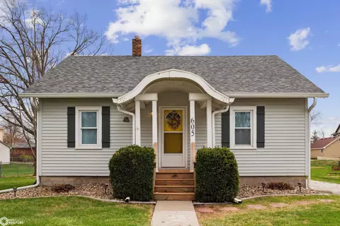 605 E Ashland Ave, Indianola, IA 50125