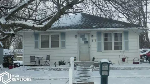 819 Main St, Mediapolis, IA 52637