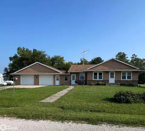 1045 Buchanan Ave, Corwith, IA 50430