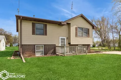 1006 N I, Oskaloosa, IA 52577