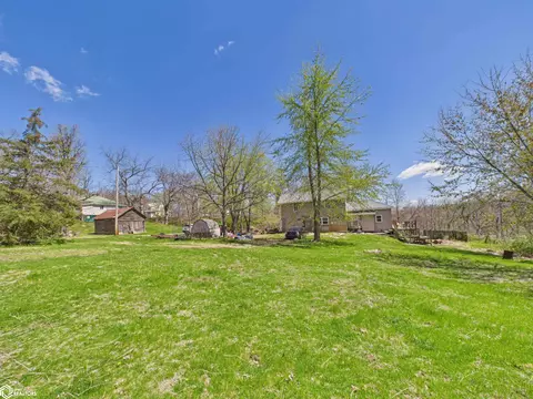 425 S 9th St, Hamilton, IL 62341 photo 2