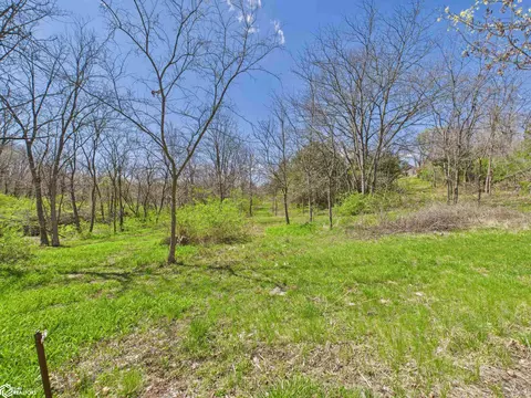 425 S 9th St, Hamilton, IL 62341 photo 4