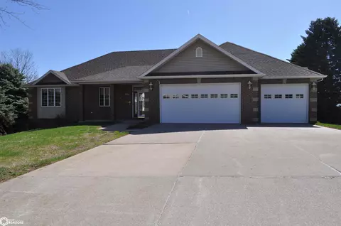 1926 Joan Ave, Carroll, IA 51401