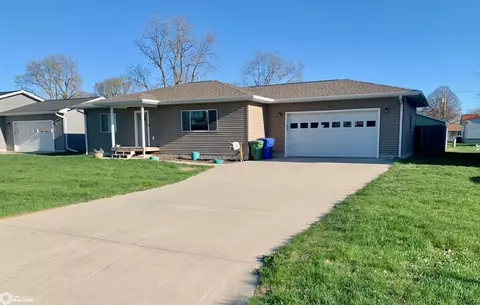 206 E Wilcox Way, Jefferson, IA 50129