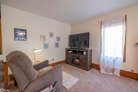 402 E Grundy Ave, Conrad, IA 50621 photo 15