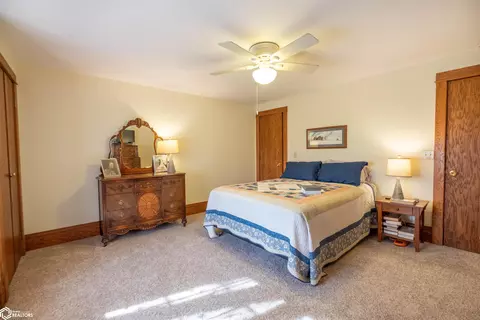 402 E Grundy Ave, Conrad, IA 50621 photo 21