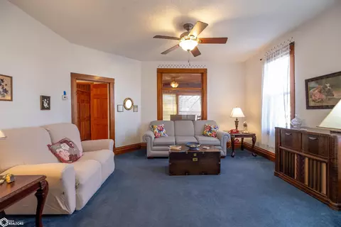 402 E Grundy Ave, Conrad, IA 50621 photo 7