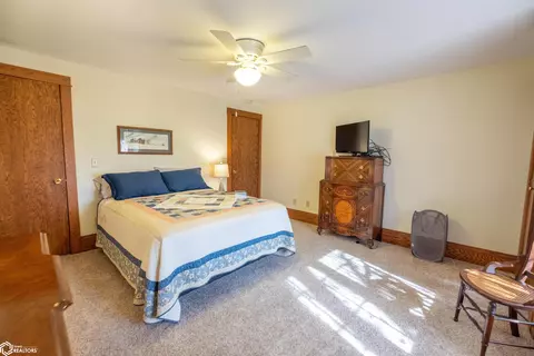 402 E Grundy Ave, Conrad, IA 50621 photo 20