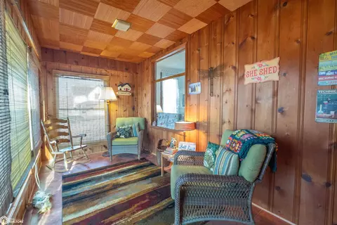 402 E Grundy Ave, Conrad, IA 50621 photo 5