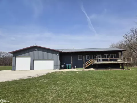 1207 James St, Webster City, IA 50595